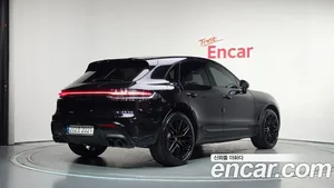 Porsche Macan, 2023 — миниатюра 2