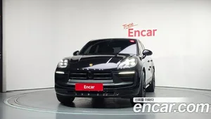 Porsche Macan, 2023 — миниатюра 3