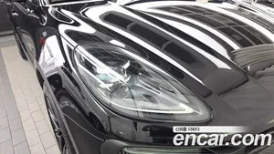 Porsche Macan, 2023 — миниатюра 8