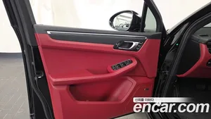 Porsche Macan, 2023 — миниатюра 14