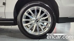 Cadillac Escalade, 2021 — миниатюра 7