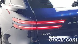 Genesis GV70, 2022 — миниатюра 9