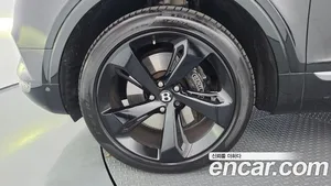 Bentley Bentayga, 2018 — миниатюра 5