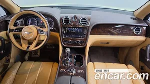 Bentley Bentayga, 2018 — миниатюра 10