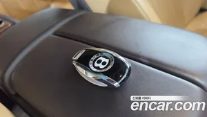 Bentley Bentayga, 2018 — миниатюра 23