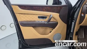 Bentley Bentayga, 2018 — миниатюра 14