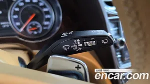Bentley Bentayga, 2018 — миниатюра 39