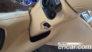 Bentley Bentayga, 2018 — миниатюра 43