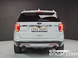 Ford Explorer, 2017 — миниатюра 3