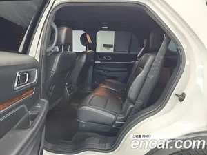 Ford Explorer, 2017 — миниатюра 12