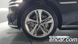Genesis G90, 2022 — миниатюра 4