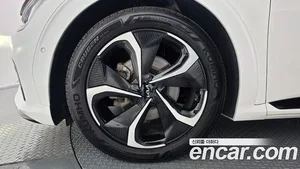 Kia EV6, 2023 — миниатюра 4