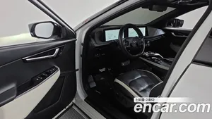 Kia EV6, 2023 — миниатюра 12