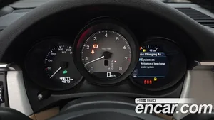 Porsche Macan, 2023 — миниатюра 8