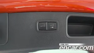 Porsche Macan, 2023 — миниатюра 16