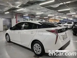 Toyota Prius, 2017 — миниатюра 3