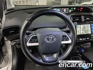 Toyota Prius, 2017 — миниатюра 14