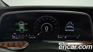 Cadillac Escalade, 2021 — миниатюра 10