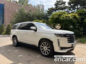 Cadillac Escalade, 2022 — миниатюра 7