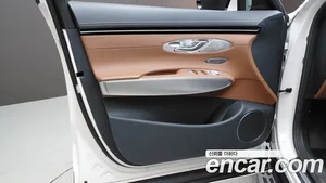 Genesis GV70, 2022 — миниатюра 14