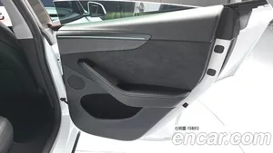 Tesla Model Y, 2025 — миниатюра 15