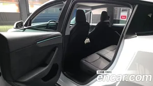 Tesla Model Y, 2025 — миниатюра 16