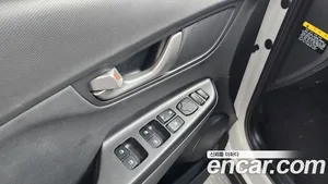 Hyundai Kona, 2020 — миниатюра 29