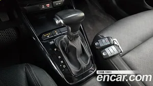 Kia Stonic, 2017 — миниатюра 11