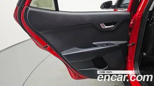 Kia Stonic, 2017 — миниатюра 14
