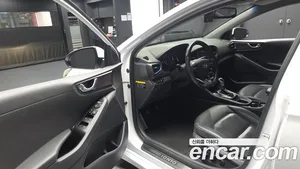 Hyundai Ioniq, 2016 — миниатюра 10
