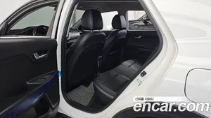 Kia Stonic, 2018 — миниатюра 18