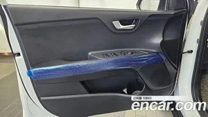 Kia Stonic, 2018 — миниатюра 14