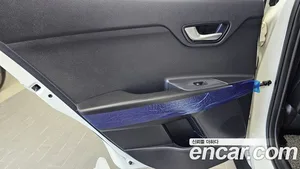 Kia Stonic, 2018 — миниатюра 15