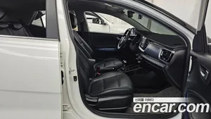 Kia Stonic, 2018 — миниатюра 16