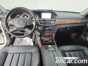 Mercedes-Benz E-Class, 2013 — миниатюра 5