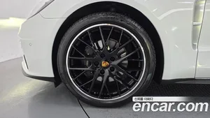 Porsche Panamera, 2023 — миниатюра 5