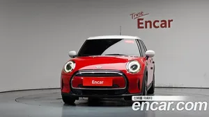 Mini Cooper, 2022 — миниатюра 2