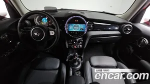 Mini Cooper, 2022 — миниатюра 9