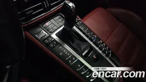 Porsche Macan, 2020 — миниатюра 12