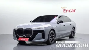 BMW i7, 2023 — миниатюра 1