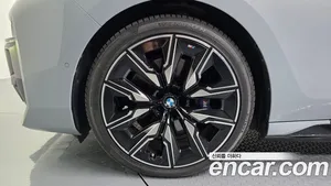 BMW i7, 2023 — миниатюра 5