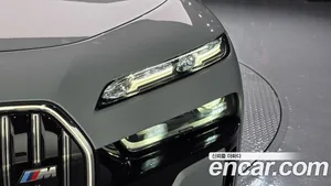 BMW i7, 2023 — миниатюра 8
