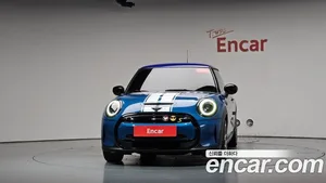 Mini Cooper, 2022 — миниатюра 2