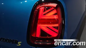 Mini Cooper, 2022 — миниатюра 8