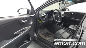 Kia Stonic, 2018 — миниатюра 12