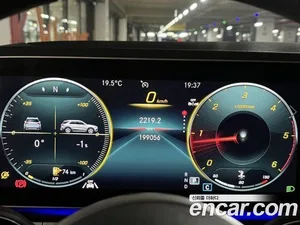 Mercedes-Benz GLE-Class, 2019 — миниатюра 16