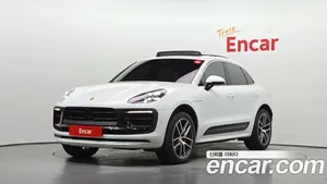 Porsche Macan, 2022 — миниатюра 1