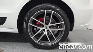 Porsche Macan, 2022 — миниатюра 7