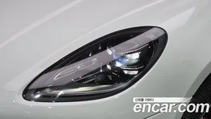 Porsche Macan, 2022 — миниатюра 8