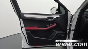 Porsche Macan, 2022 — миниатюра 14